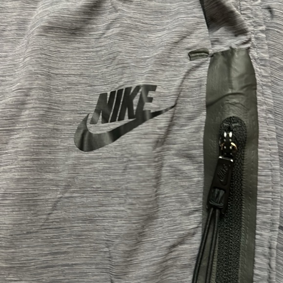 Nike Women’s Nylon Jogger Pants Size S- Gray - Picture 4 of 6